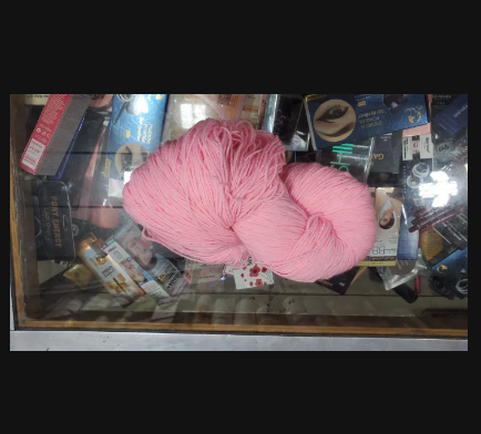 Soft, Tangle-Free Knitting Results – 4 Ply Premium Acrylic Yarn