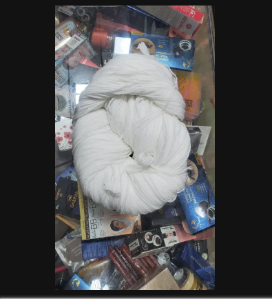 Soft, Tangle-Free Knitting Results – 4 Ply Premium Acrylic Yarn