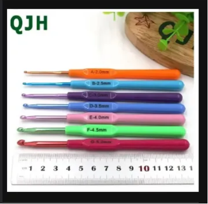 Premium Aluminum Crochet Hooks, 2.5-5.0mm
