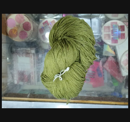 Soft, Tangle-Free Knitting Results – 4 Ply Premium Acrylic Yarn