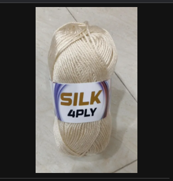 4ply Anti-Pilling Silk Blended Acrylic Yarn (100g)
